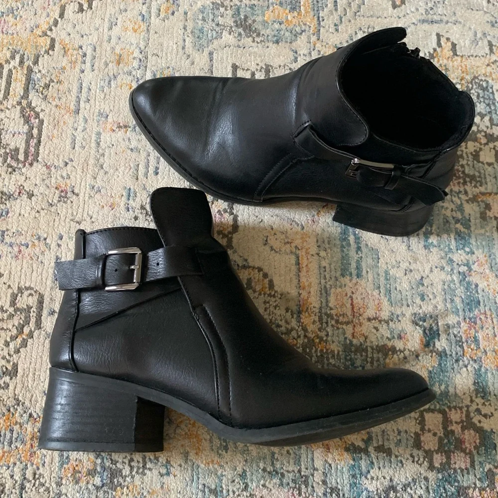 MIA Black Booties - Picture 1 of 8